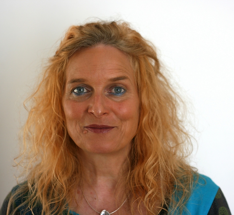 IMG 8238 Porträt Monika web site